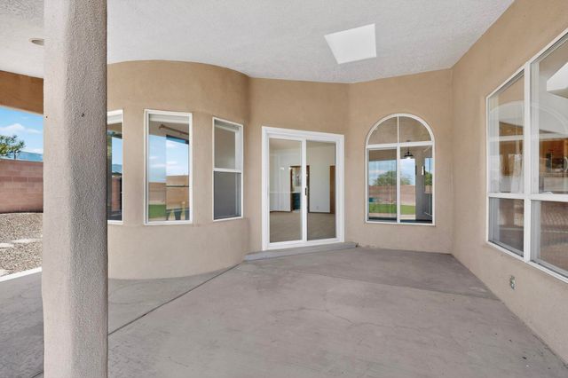 9507 Corona Avenue NE, Albuquerque, NM 87122