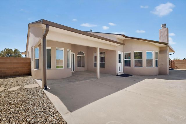 9507 Corona Avenue NE, Albuquerque, NM 87122