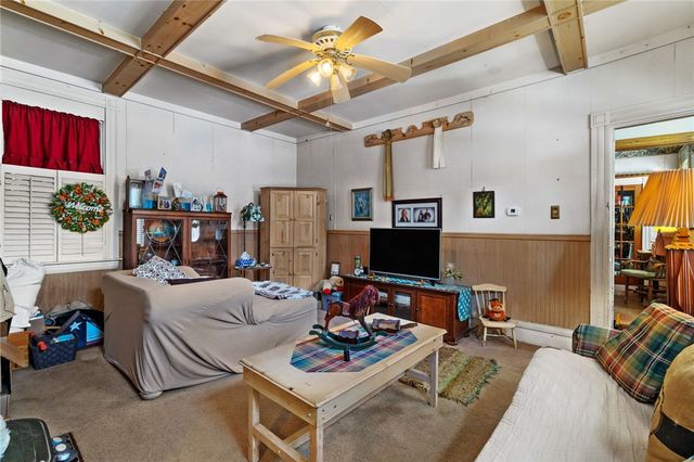 118 Saltarka Ln, Zelienople Boro, PA 16063