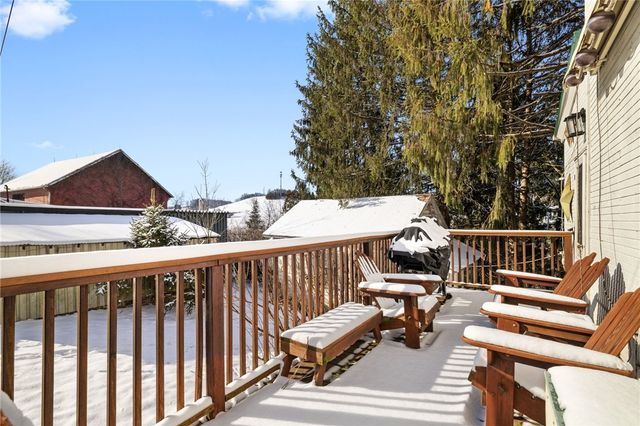 118 Saltarka Ln, Zelienople Boro, PA 16063