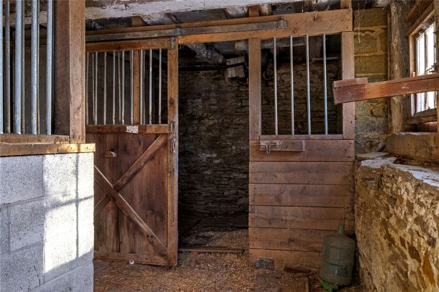 118 Saltarka Ln, Zelienople Boro, PA 16063