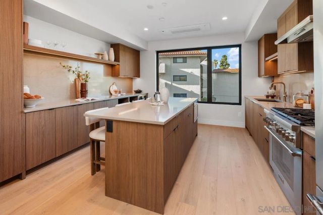 4208 Tonopah St, San Diego, CA 92110
