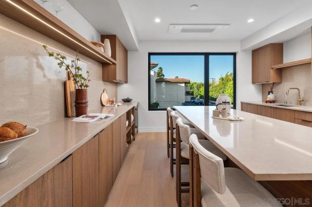 4208 Tonopah St, San Diego, CA 92110