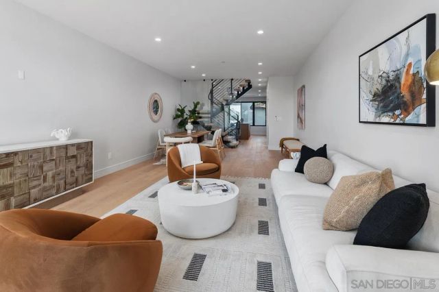 4208 Tonopah St, San Diego, CA 92110