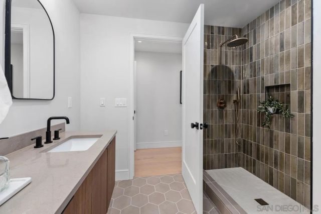 4208 Tonopah St, San Diego, CA 92110