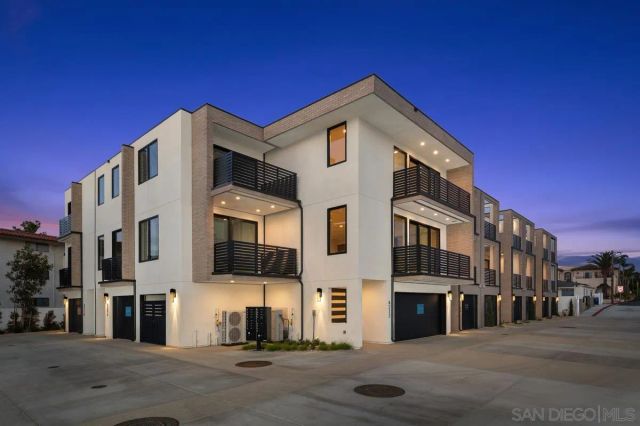 4208 Tonopah St, San Diego, CA 92110