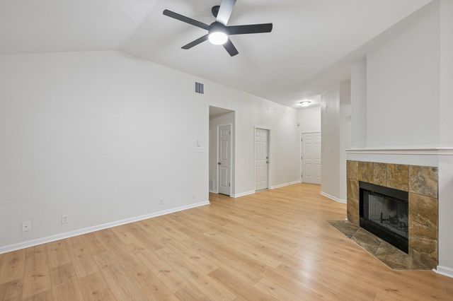 500 Britni LOOP, Kyle, TX 78640