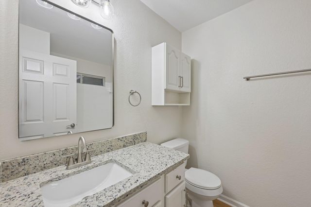 500 Britni LOOP, Kyle, TX 78640