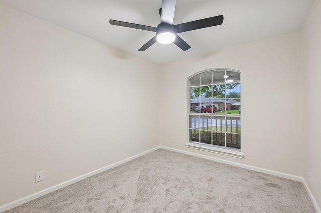500 Britni LOOP, Kyle, TX 78640