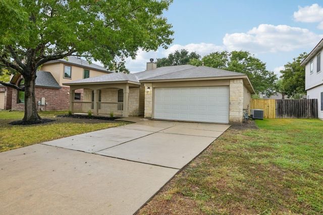500 Britni LOOP, Kyle, TX 78640
