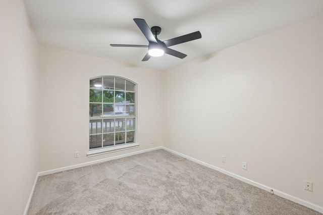 500 Britni LOOP, Kyle, TX 78640