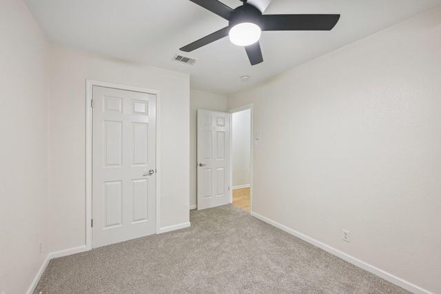 500 Britni LOOP, Kyle, TX 78640