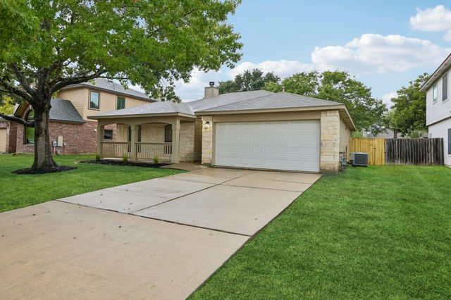 500 Britni LOOP, Kyle, TX 78640