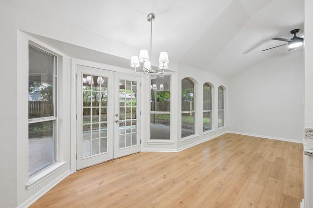 500 Britni LOOP, Kyle, TX 78640