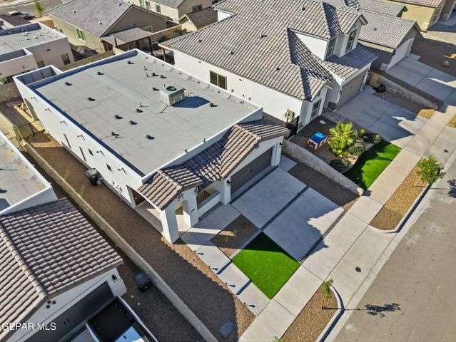 281 GLENLIVET Way, El Paso, TX 79928