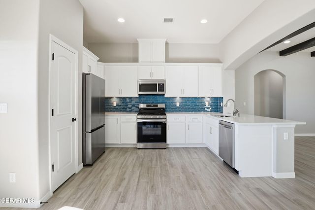 281 GLENLIVET Way, El Paso, TX 79928