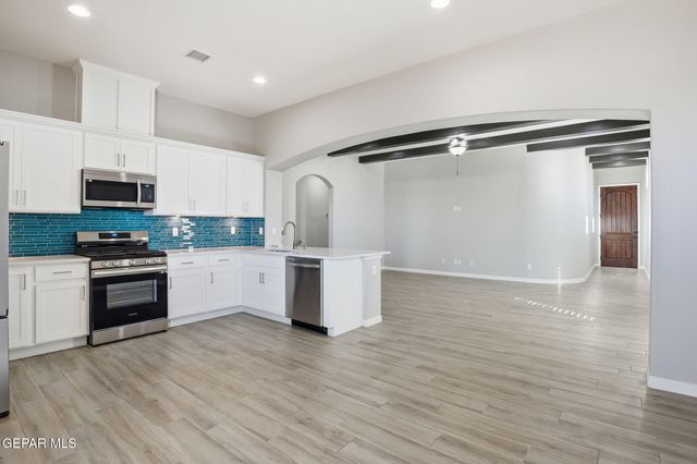 281 GLENLIVET Way, El Paso, TX 79928