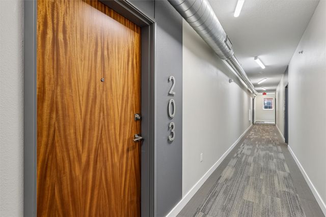 400 SW 7th Street 203, Des Moines, IA 50309