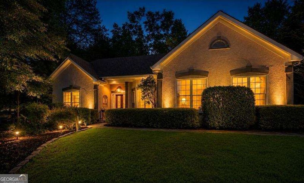 1313 Amberwood Drive, Woodstock, GA 30189