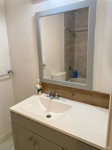 121 Kim Ct, Vallejo, CA 94591