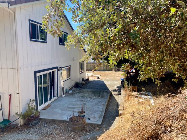 121 Kim Ct, Vallejo, CA 94591