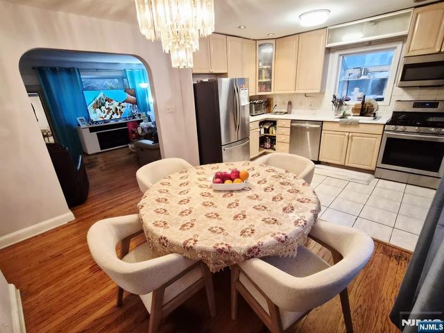 596 Grove Street, Ridgewood, NJ 07450