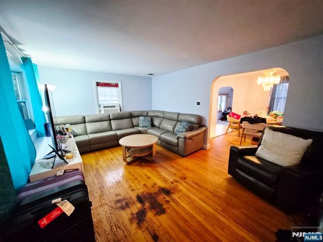 596 Grove Street, Ridgewood, NJ 07450