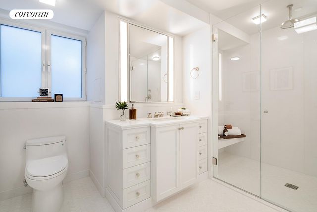 40 E 72ND Street PH, New York City, NY 10021