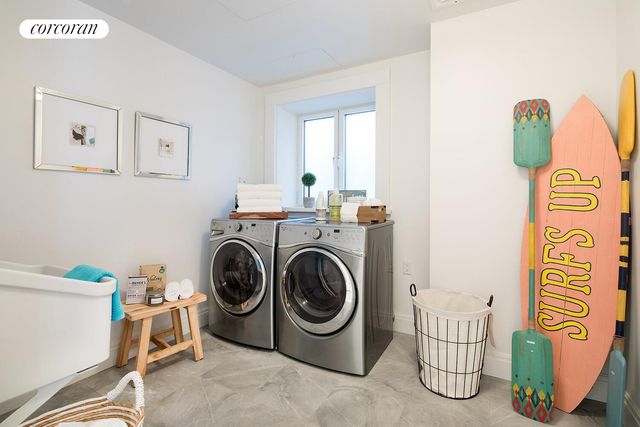 40 E 72ND Street PH, New York City, NY 10021