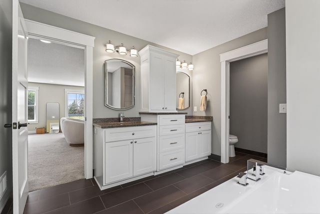 8955 Quinn Road, Chanhassen, MN 55317