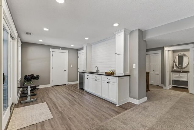 8955 Quinn Road, Chanhassen, MN 55317