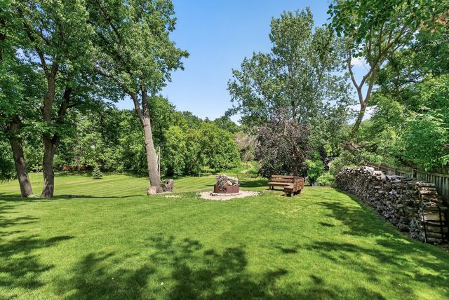 8955 Quinn Road, Chanhassen, MN 55317