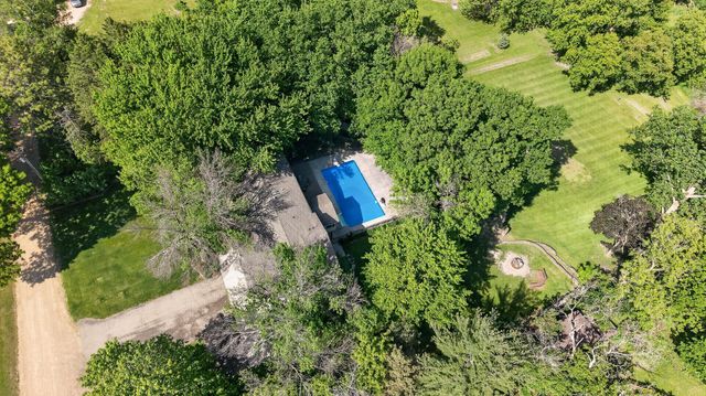 8955 Quinn Road, Chanhassen, MN 55317