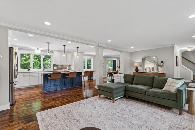 8955 Quinn Road, Chanhassen, MN 55317