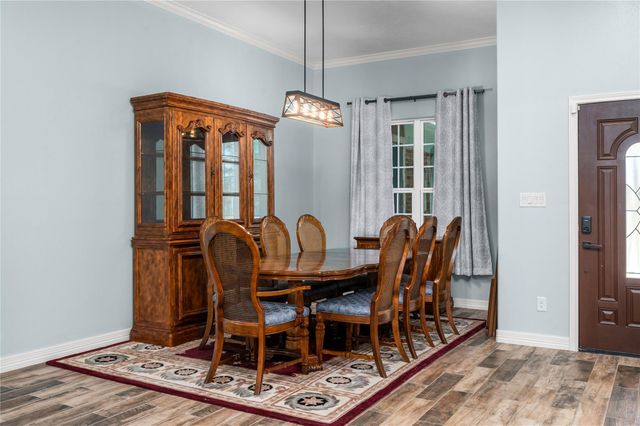 600 Olde Oaks Circle, Madisonville, TX 77864