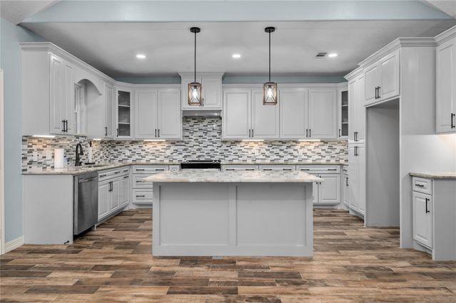 600 Olde Oaks Circle, Madisonville, TX 77864