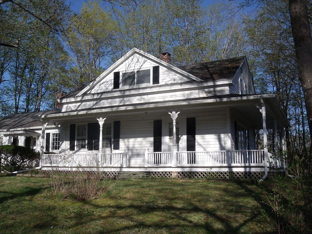 2 North Street, Williamsburg, MA 01096