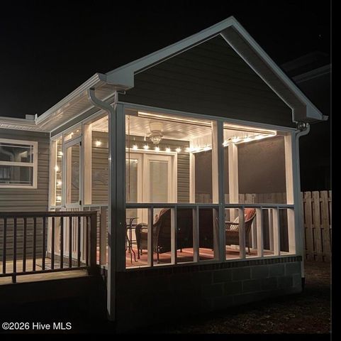 143 NW 4th Street, Oak Island, NC 28465