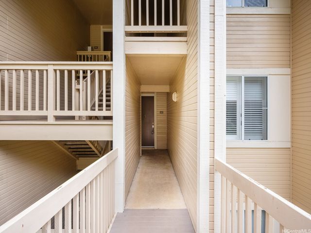 95-982 Wikao Street L203, Mililani, HI 96789