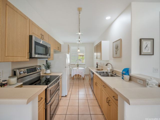 95-982 Wikao Street L203, Mililani, HI 96789