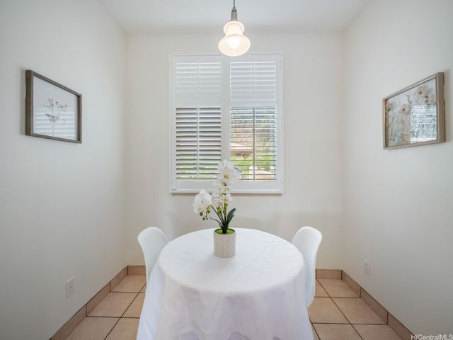 95-982 Wikao Street L203, Mililani, HI 96789