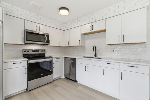 388 Elkwood Place, Columbus, OH 43230