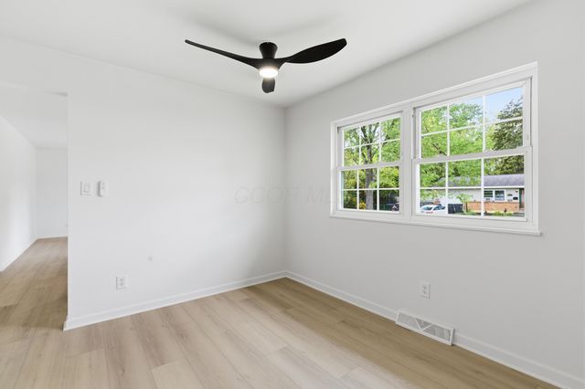 388 Elkwood Place, Columbus, OH 43230