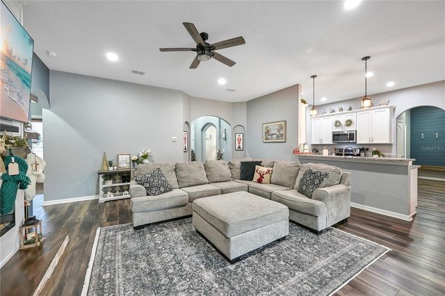 6403 ENGLISH CREEK DRIVE, Lakeland, FL 33811