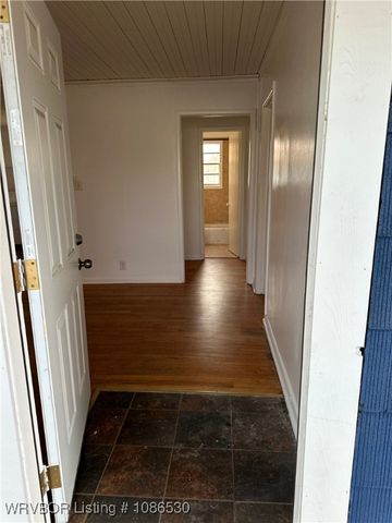 622 S 6th Street, Van Buren, AR 72956