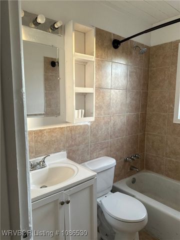 622 S 6th Street, Van Buren, AR 72956