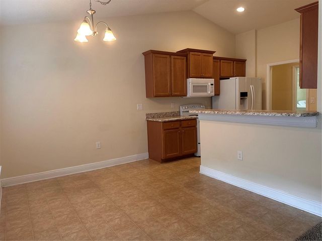 402 EDITH DRIVE, Fruitland Park, FL 34731