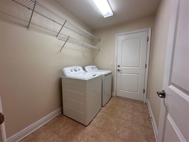 402 EDITH DRIVE, Fruitland Park, FL 34731