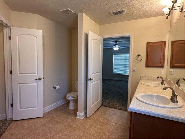 402 EDITH DRIVE, Fruitland Park, FL 34731