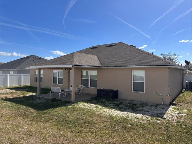 402 EDITH DRIVE, Fruitland Park, FL 34731